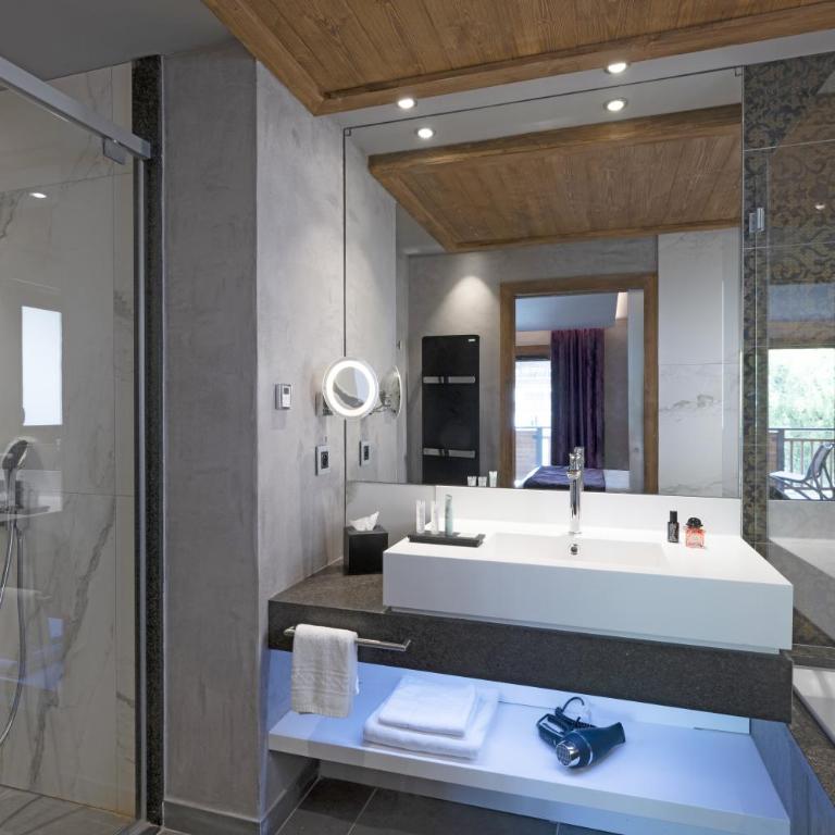 MGM Hôtels & Résidences - Hôtel Les Suites d'Alexane - Chambre Deluxe avec Accès au Spa - 3