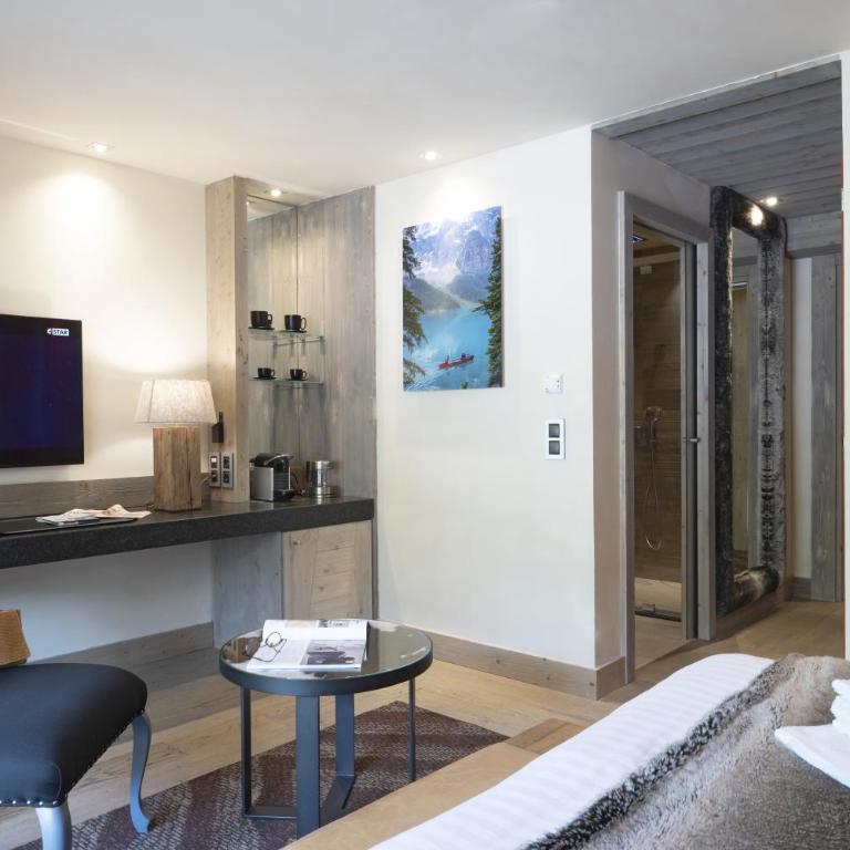 MGM Hôtels & Résidences - Hôtel Les Suites d'Alexane - Chambre Supérieure avec Accès au Spa - 2