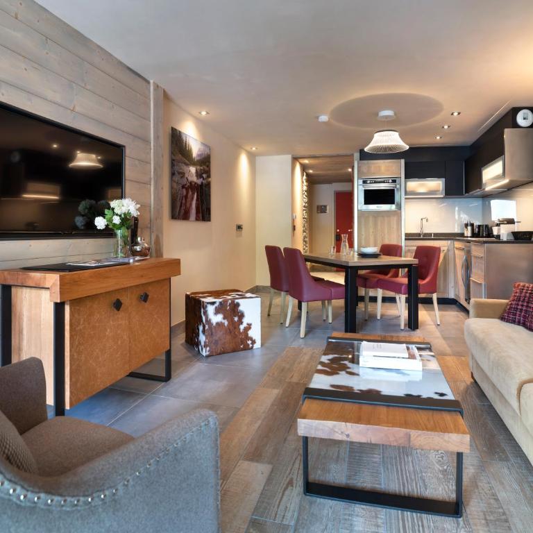 MGM Hôtels & Résidences - Hôtel Les Suites d'Alexane - Suite Familiale - Appartement avec Accès au Spa - 1