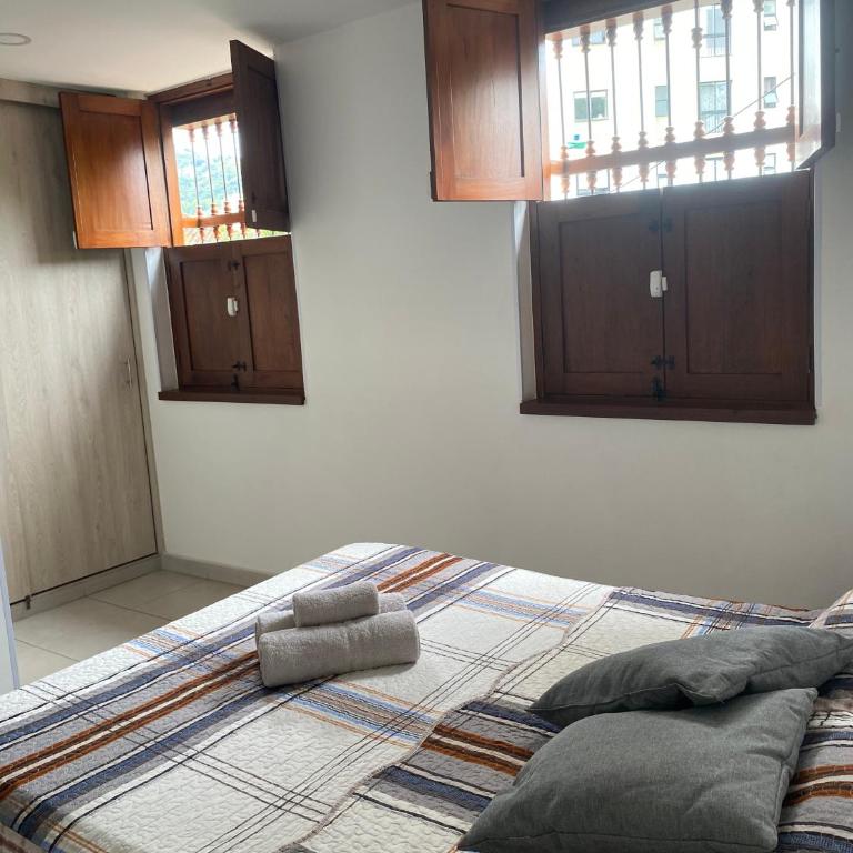 Arboleda de San Antonio Cali - Deluxe One-Bedroom Apartment with City View - 3