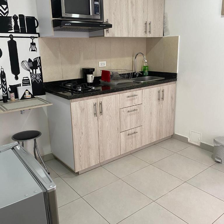 Arboleda de San Antonio Cali - Deluxe One-Bedroom Apartment with City View - 16