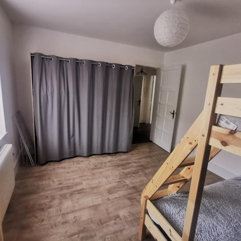 Appartement nid douillet 3 étoiles au centre ville de la Bresse - Two-Bedroom Apartment - 8