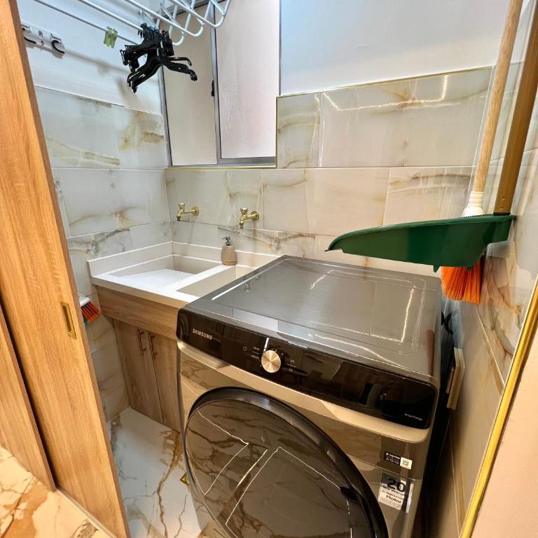 Lujoso Apartamento Con Piscina En Conjunto Cerrado - Apartamento de 2 dormitorios con vistas - 36