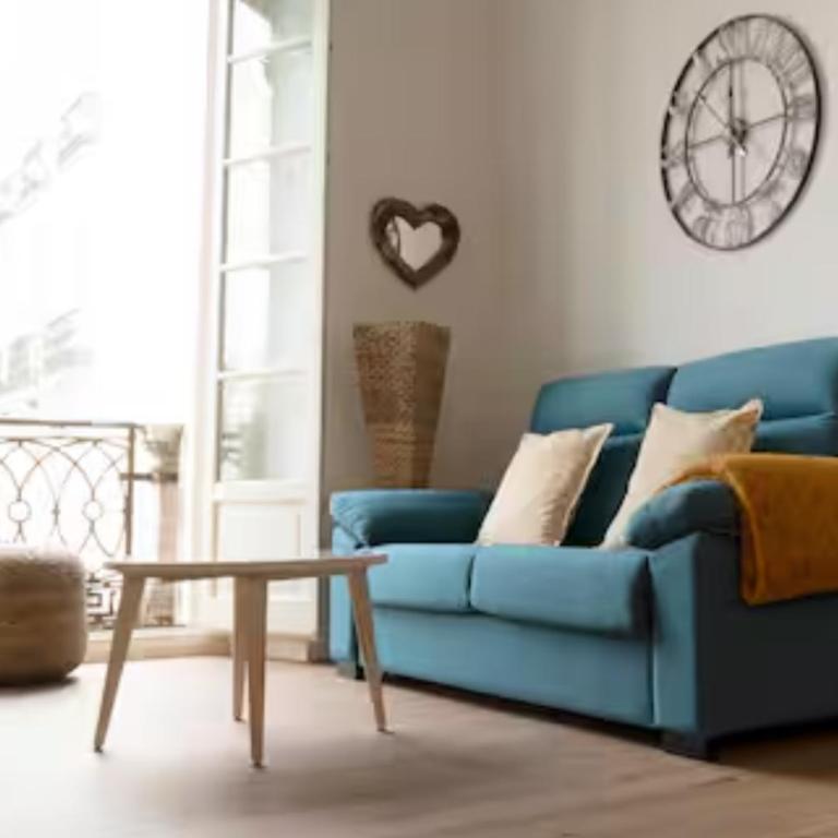 Vistas a Puerta de Sol - One-Bedroom Apartment - 6