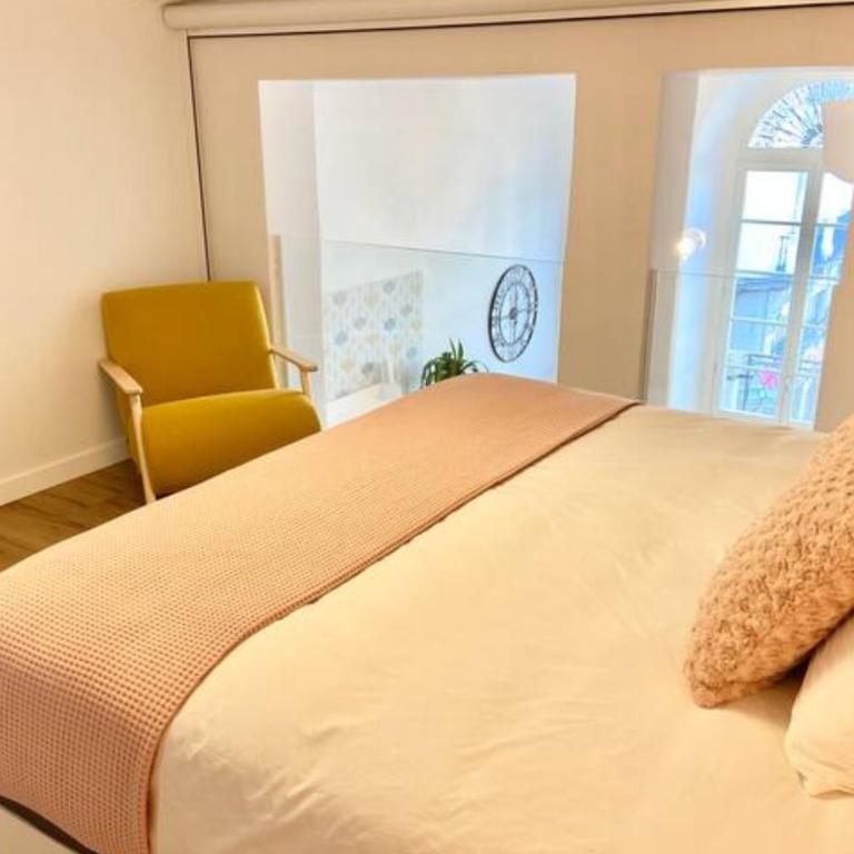 Vistas a Puerta de Sol - One-Bedroom Apartment - 10
