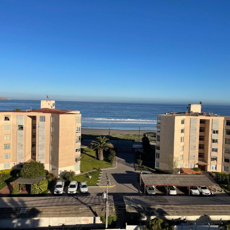 Excelente departamento a 150 metros de la playa en La Serena - Two-Bedroom Apartment - 23