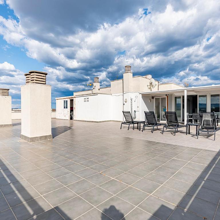 Aimar Atico duplex Playa la Pineda Port Aventura - Apartment - 32