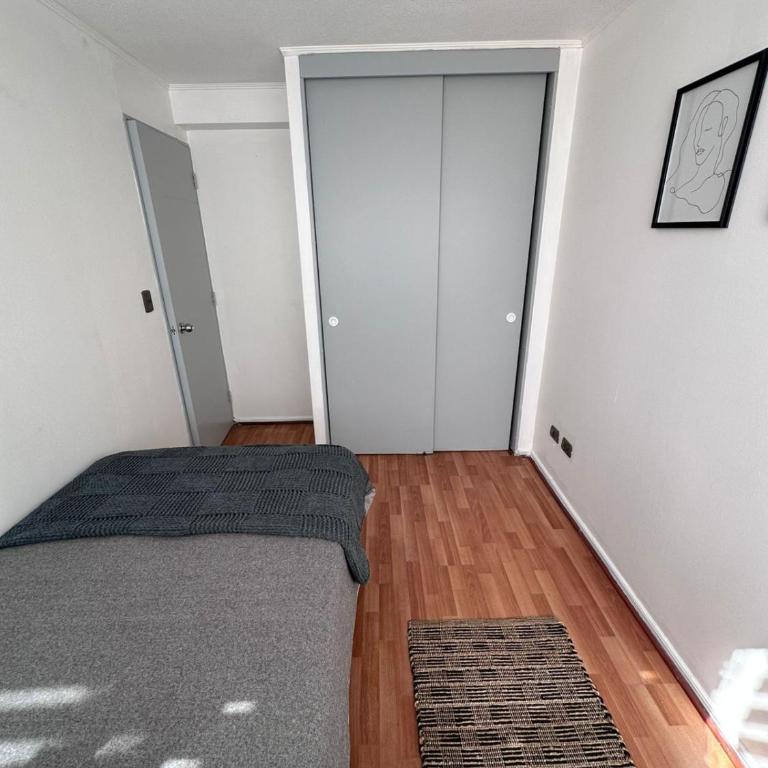 Moderno departamento a pasos de el Movistar arena - Three-Bedroom Apartment - 5