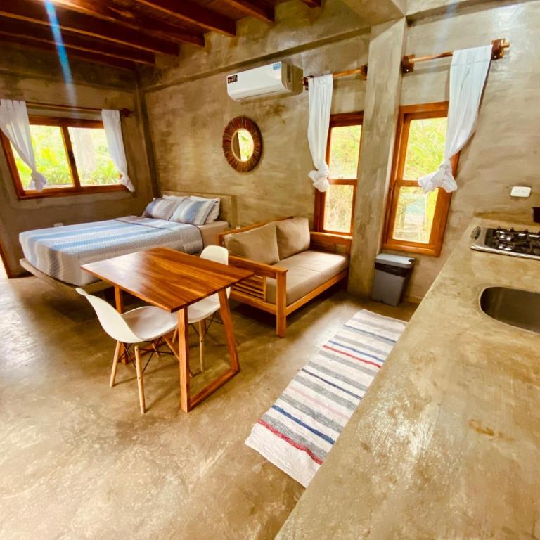 Hermanos Perdidos Surf - Suite Doble Deluxe - Cama grande - 6