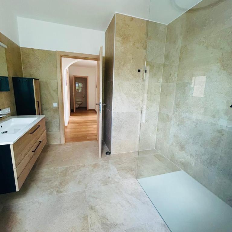 Haus Steinfeld - Apartment mit 1 Schlafzimmer und Balkon - 12