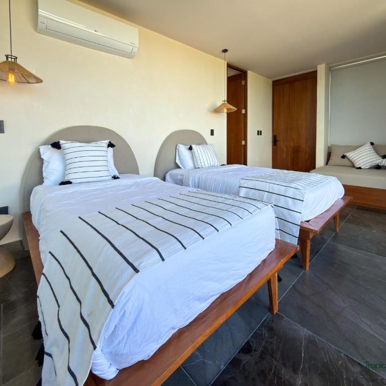 Near the beach Exclusive PH with private pool coast view Humana - Two-Bedroom Apartment with Terrace and Sea View - 27