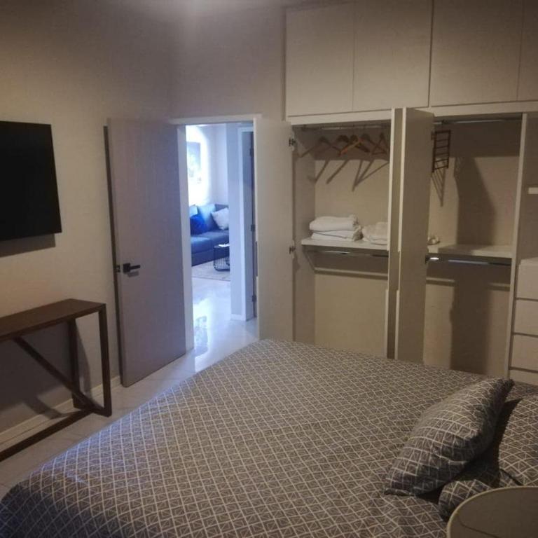 A beautiful apartment, in the heart of the golden zone! - Two-Bedroom Apartment - 5