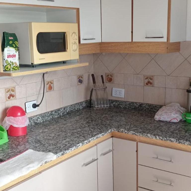 Rentals Temp - Deptos - Three-Bedroom Apartment - 15