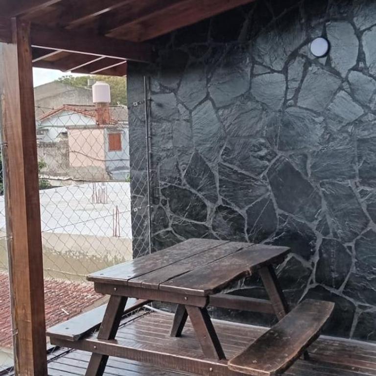 Rentals Temp - Deptos - Three-Bedroom Apartment - 1
