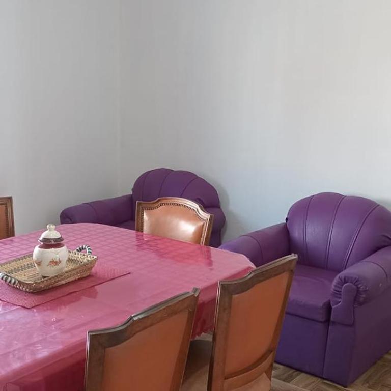 Rentals Temp - Deptos - Three-Bedroom Apartment - 22