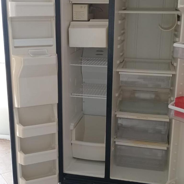 Rentals Temp - Deptos - Three-Bedroom Apartment - 24