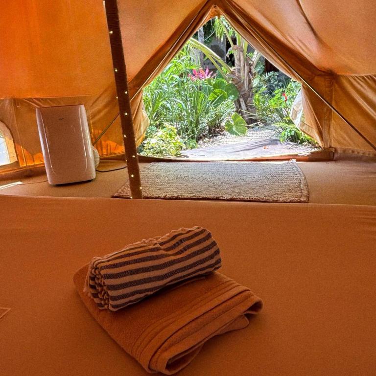 Shamalay - Nomad Experience - Lit Queen size #6 - Habitación con cama extragrande y vistas a la piscina - 2