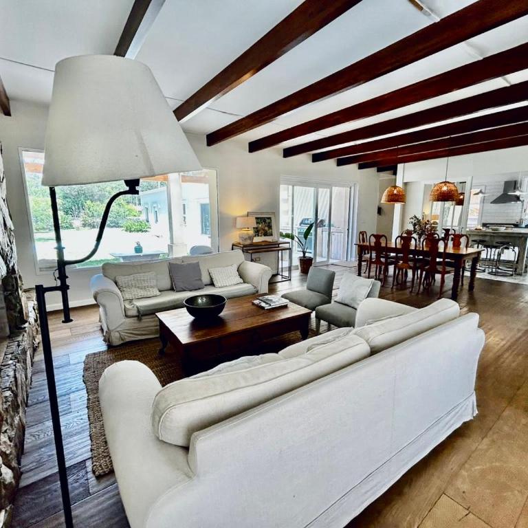 Spectacular house in a private neighborhood - Casa con 1 dormitorio - 1