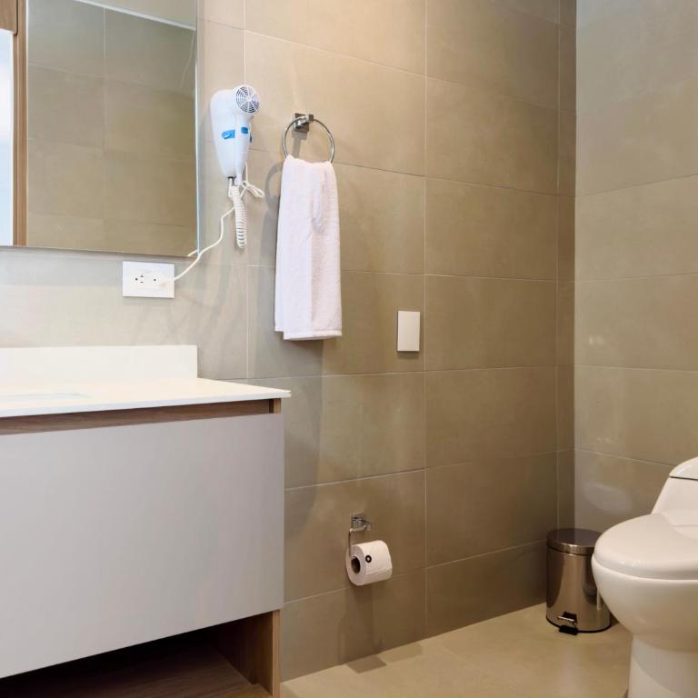 Wynwood House 109 - One-Bedroom Apartment with Balcony - 5