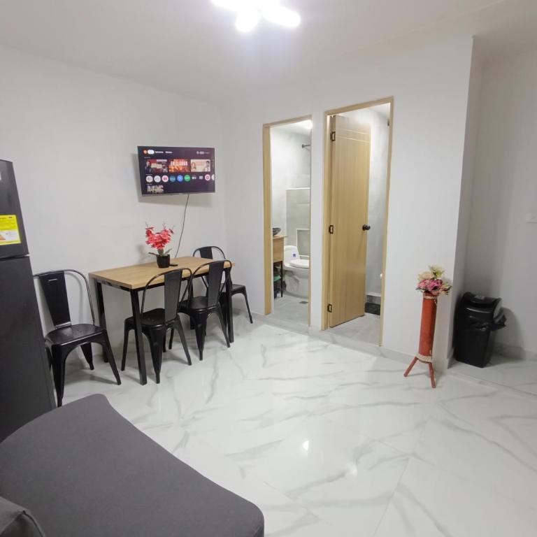 E2V LINDO APARTAMENTO EN LAURELES ESTADiO - Apartamento de 2 dormitorios con vistas - 16