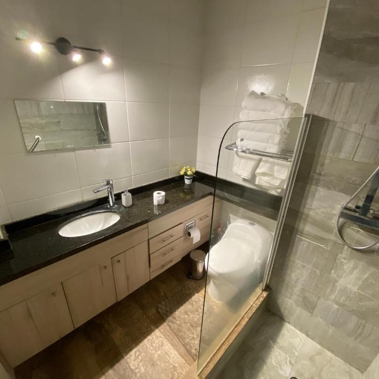 Plaza Centro - Three-Bedroom Apartment - 5