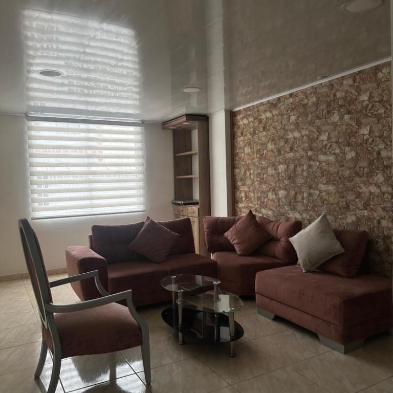 Apartamento familiar en el centro de Pereira - Three-Bedroom Apartment with Balcony - 3