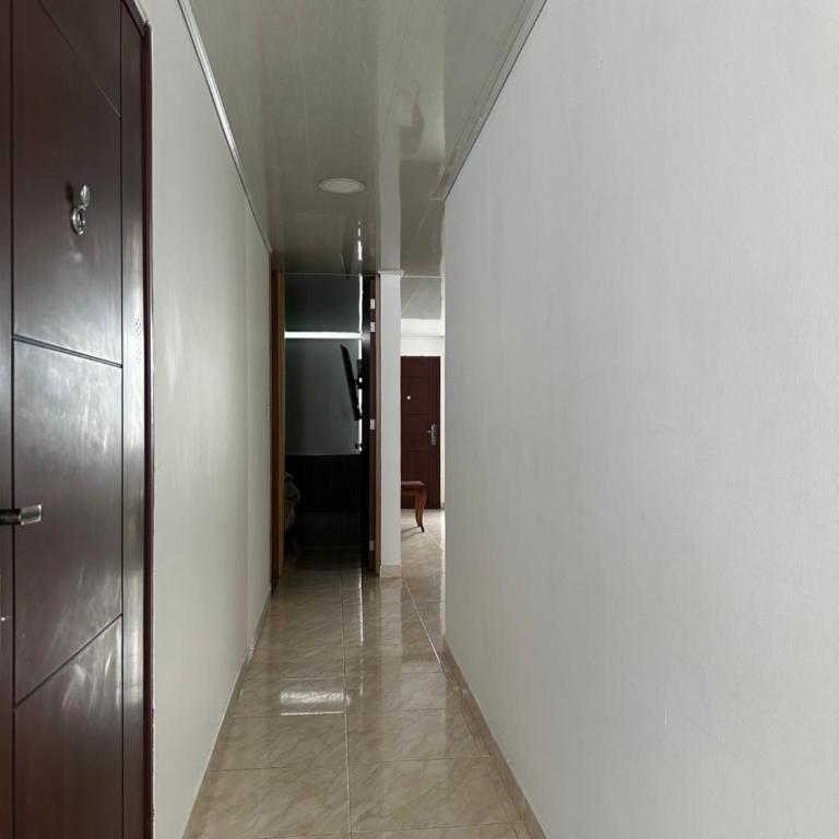 Apartamento familiar en el centro de Pereira - Three-Bedroom Apartment with Balcony - 14