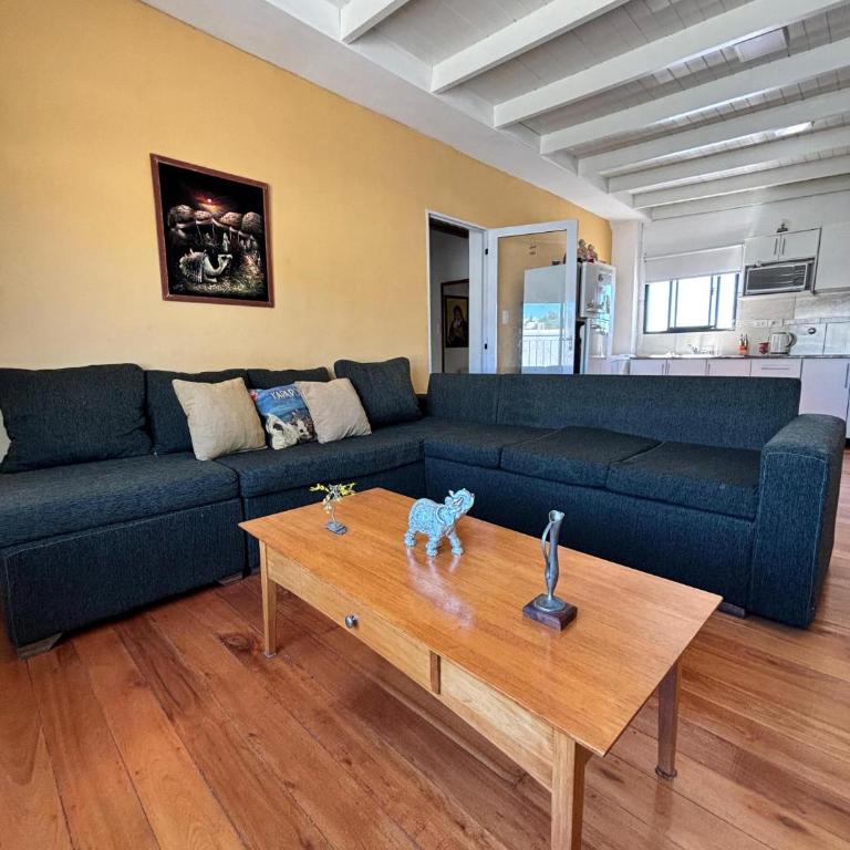 Departamento en Tandil, zona Calvario, 2 habitaciones con wi fi y cochera - Apartamento de 2 dormitorios - 1