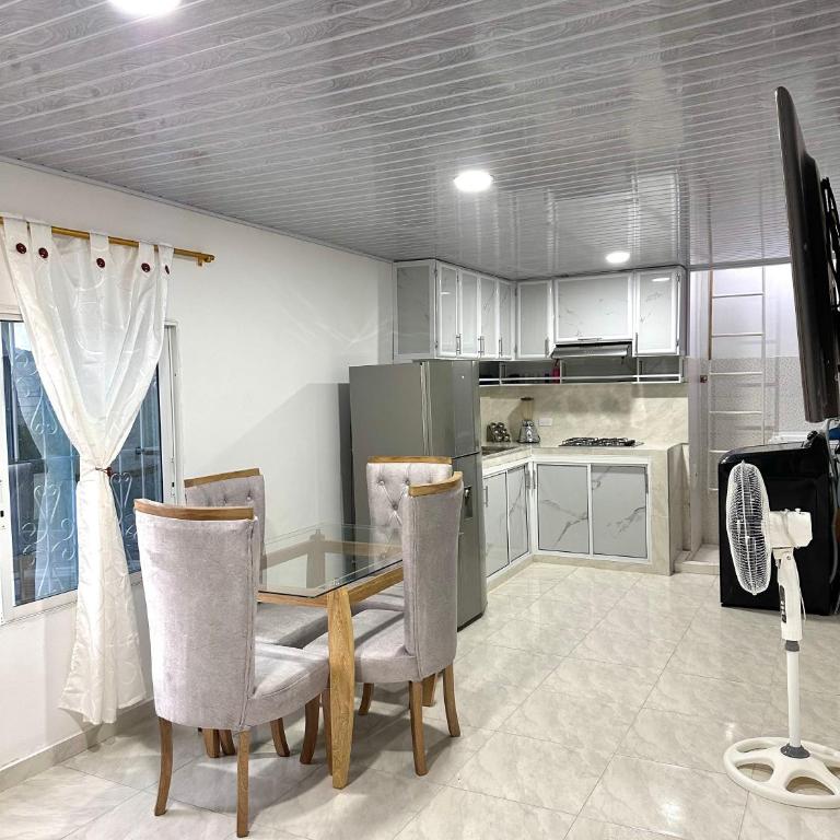 Apartamento vacacional por días en Santa Marta - Three-Bedroom Apartment - 4