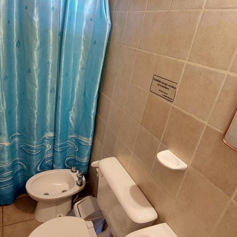 Hostería El Encanto - Ubicación céntrica - Habitación Cuádruple con baño privado - 4