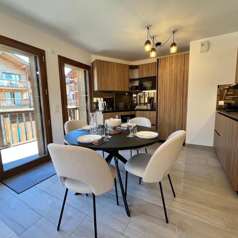 Duplex élégant au centre, vue vallée, confort moderne - FR-1-624-185 - Appartement - 3