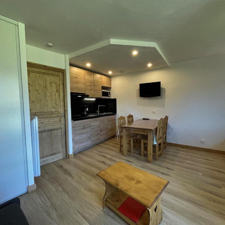 Les Menuires: 2 Pièces, 4 Pers, Pieds des Pistes, Parking Inclus - FR-1-452-405 - Studio - 1
