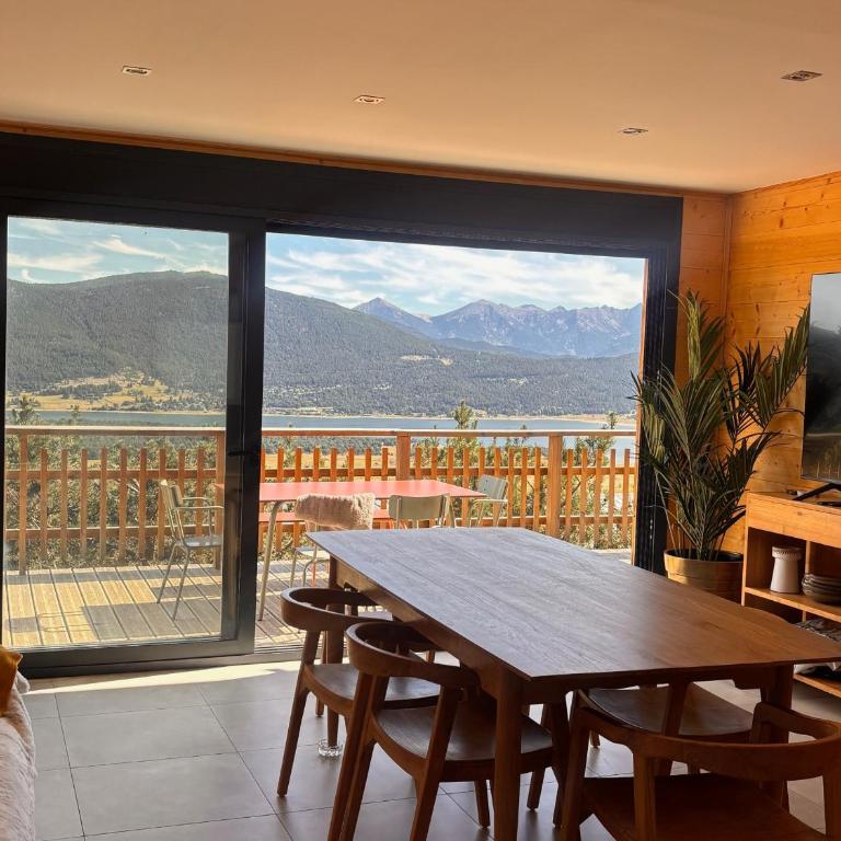 Chalet moderne 100m² pour 8 pers - Vue sur le lac - FR-1-758-44 - Chalet - 1