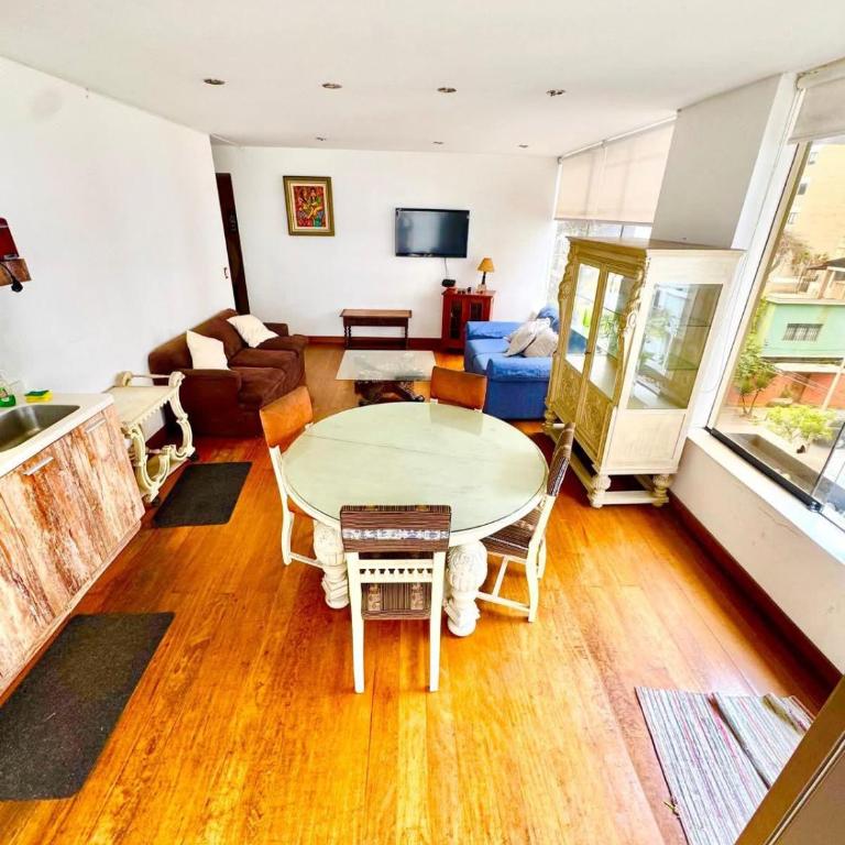 Ocean View Nice and cozy - Three-Bedroom Apartment - 17