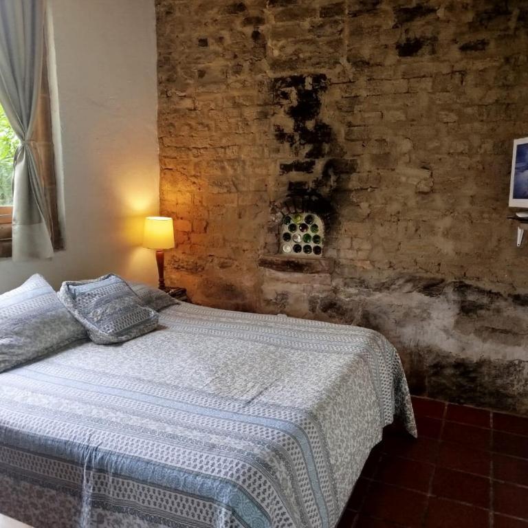 HOSTAL CASA DE GUADUA/ THE BAMBOO HOUSE - Habitación Deluxe - 1 cama grande - 2