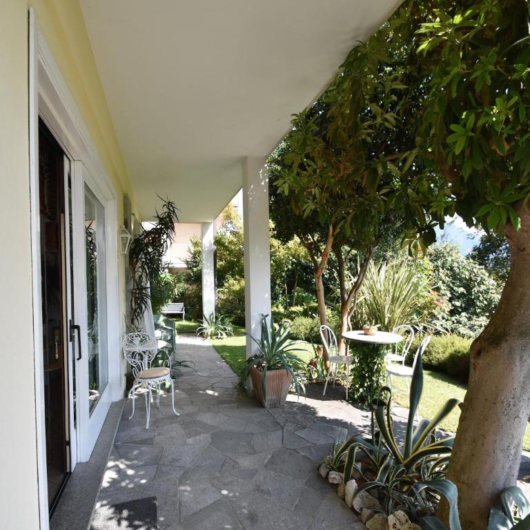 Chalet by Lake Maggiore with Garden Views - Casa Vacanze con 1 Camera da Letto - 2