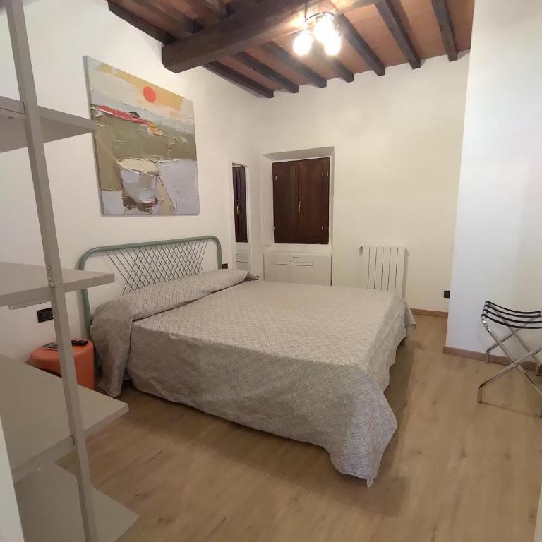 Charming Little House 2 kilometers from the Historical Centre in a typical Florentine district right next to the Tram and Bus stops by Florence Holidays Apartments - Casa con 1 Camera da Letto - 3