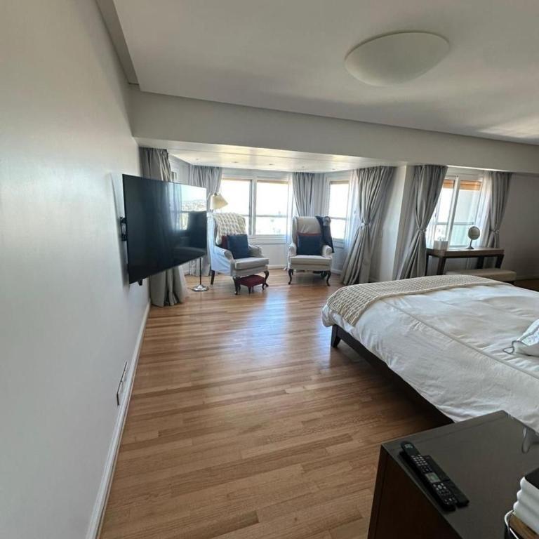 Lujoso Penthouse Apertura 2024 Panoramico Piscina Gym Parrilla Salon de Eventos y Negocios - Apartamento de 3 dormitorios con vistas - 25