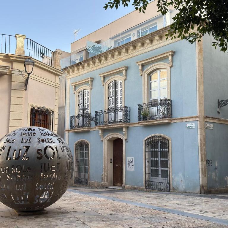 Ático con garaje en 1º línea de playa Almería - Apartamento - 79