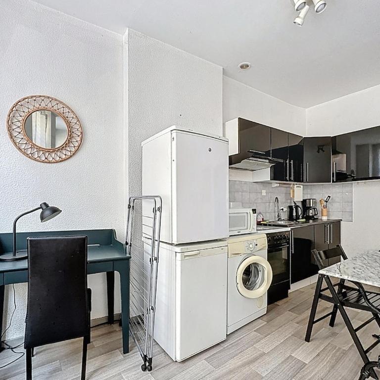 Appartement Lumineux & Cosy - Saint-Etienne Centre - Appartamento con 1 Camera da Letto - 11