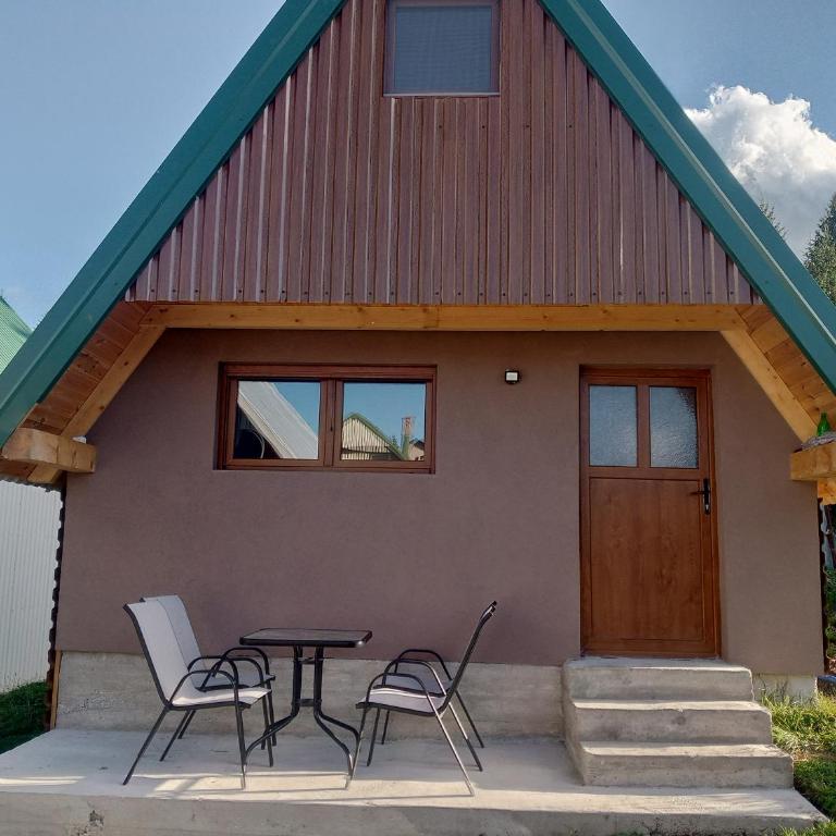 Masha - Two-Bedroom Chalet - 2