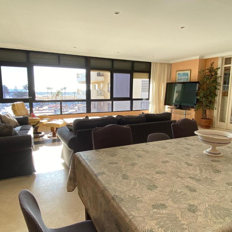 4 bedroom apartment close by beach in Fuengirola - Apartamento - 3