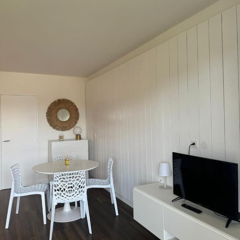 Studio 4 personnes Residence du Golf avec vue - Appartement - 10