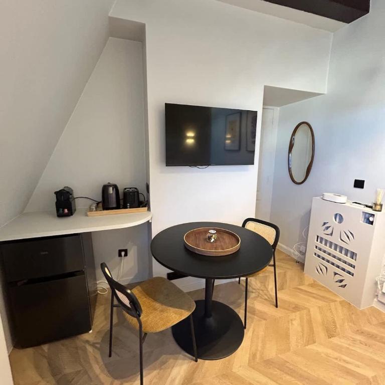 Studio de Luxe Parc Monceau - Studio - 24