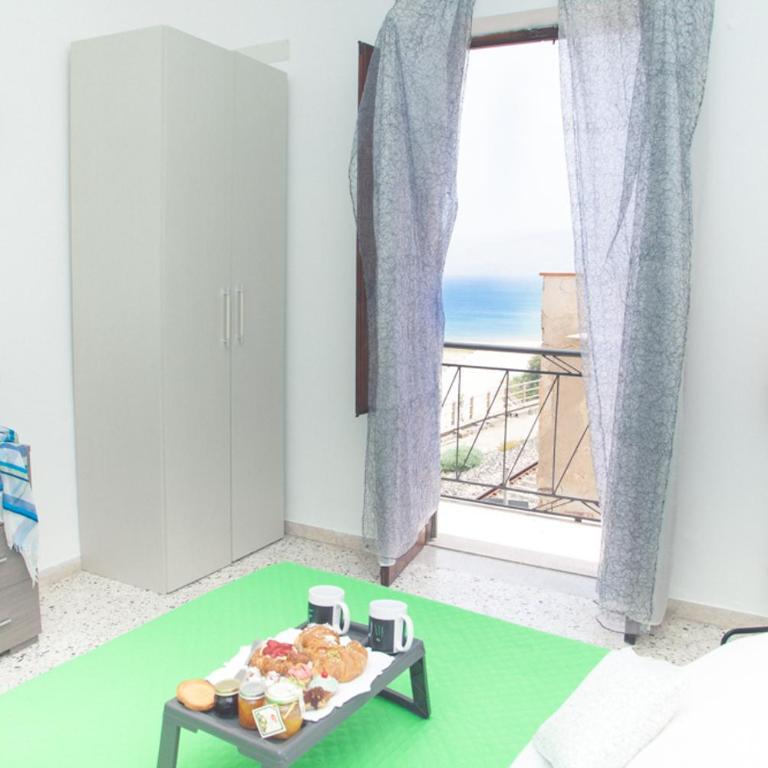 Orlando Bayview - Camera Matrimoniale con Balcone e Vista Mare - 5