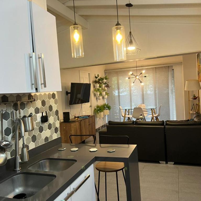 Casa Florez - Three-Bedroom Apartment - 15