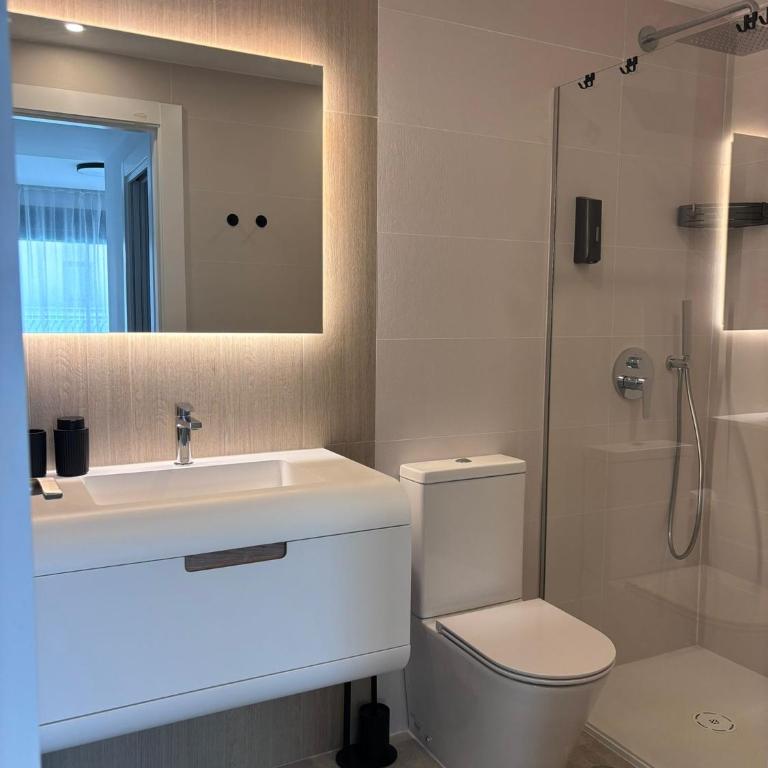 Premium Alicante - Two-Bedroom Apartment - 7