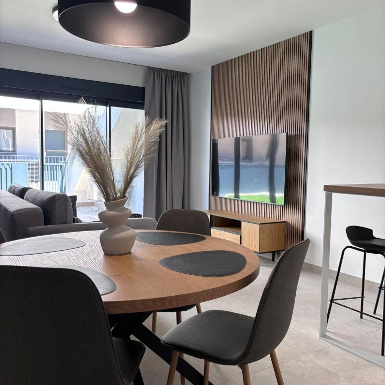 Premium Alicante - Two-Bedroom Apartment - 1