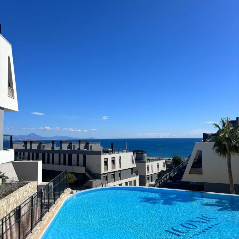 Premium Alicante - Two-Bedroom Apartment - 14