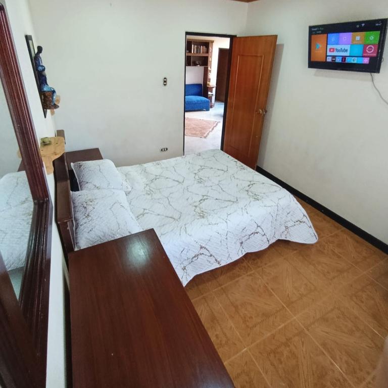 Hospedaje La Fuente - Two-Bedroom Apartment - 5